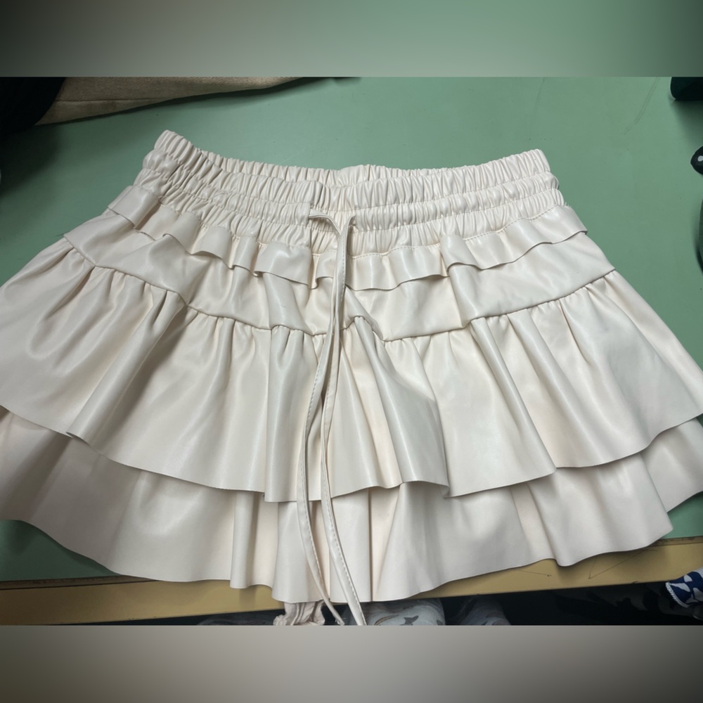 Day + Moon Cream Ruffled Skirt